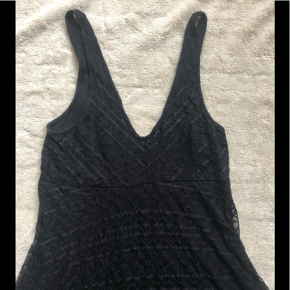 Dress - Picture 2 of 5